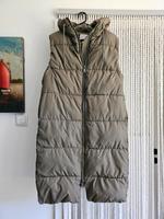 H&M lange Weste Steppweste S 36/38 oliv khaki Hessen - Gernsheim  Vorschau
