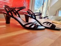 Riemchen-Sandalen Tamaris Größe 40 Köln - Raderthal Vorschau