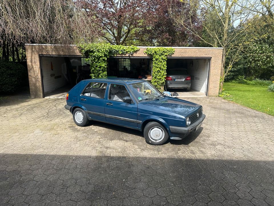 Golf 2 viertürig in Viersen