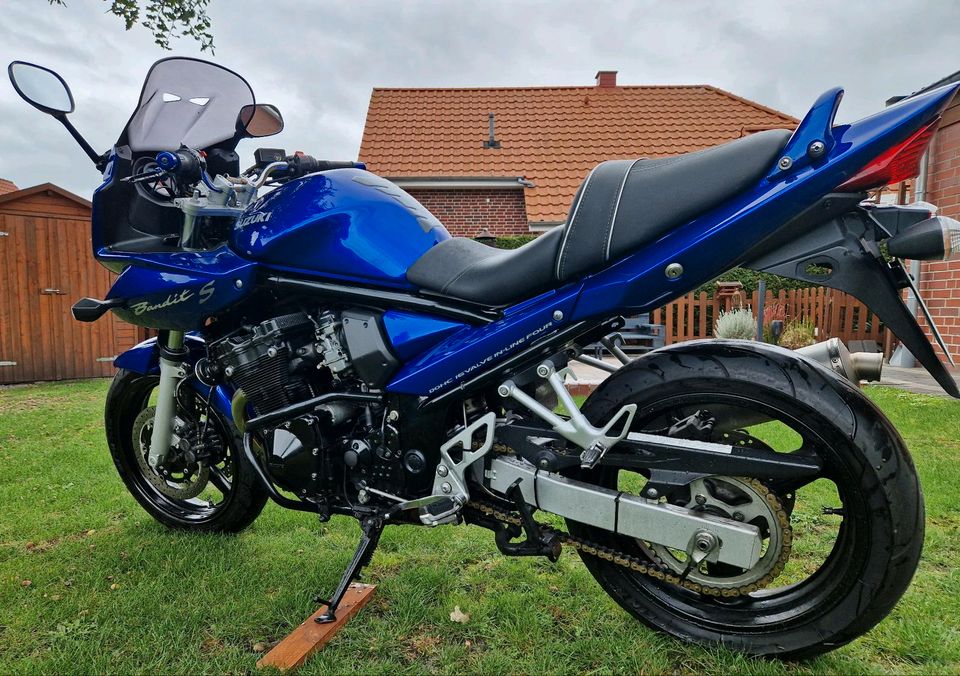 Suzuki Bandit GSF 650 in Westoverledingen