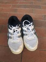 Asics Turnschuhe Trainers Gr. 42-42,5 Niedersachsen - Achim Vorschau