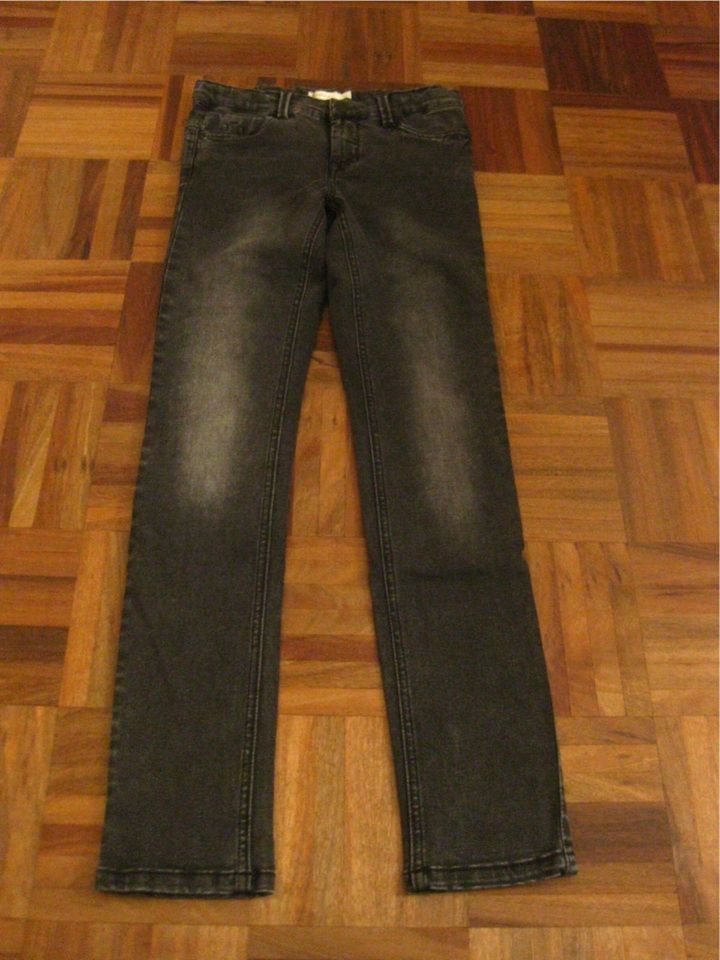 Name it Jeans Hose schmal schwarz Junge 146 "NEU" in Lienen