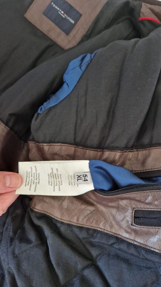 Tommy Hilfiger Lederjacke XL Größe 54 in Kritzmow