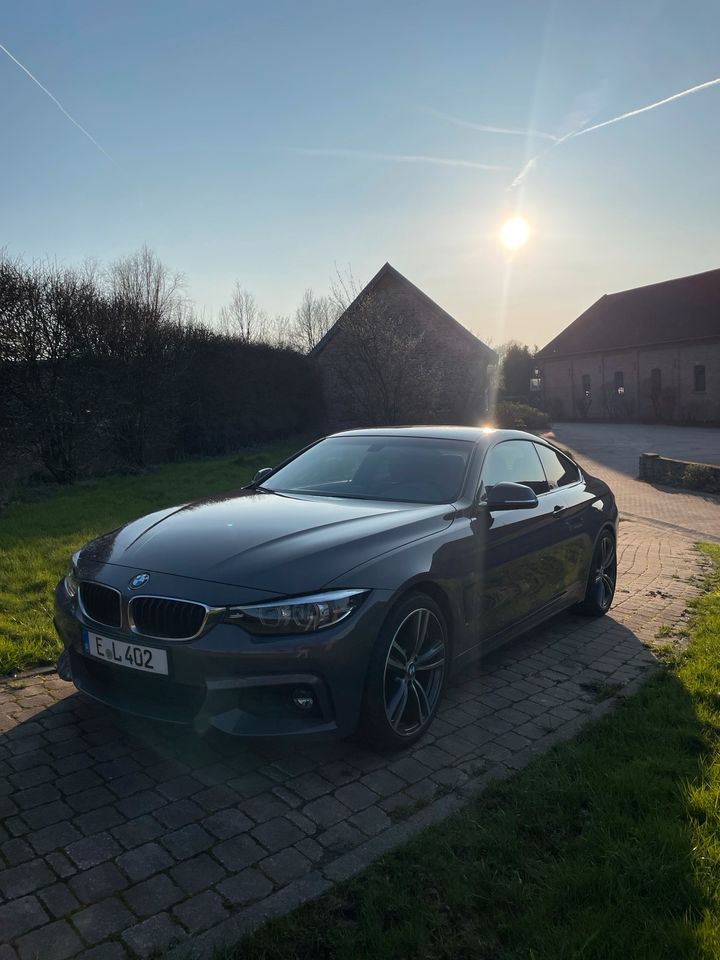 BMW 420i M Paket in Essen