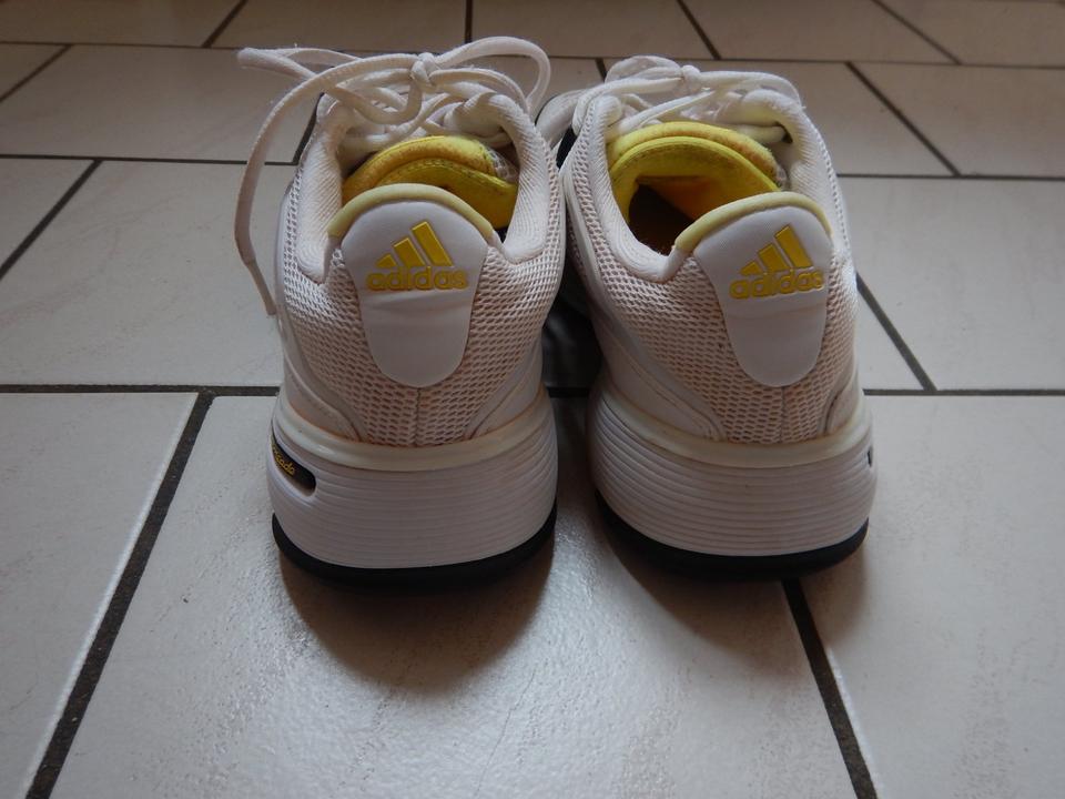 Tennis-Sandplatzschuhe ADIDAS Barricade Gr. 40, gebraucht in Schotten