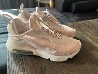 nike air max 2090 damen Gr.39(25,5cm) Sehr Leicht Und Bequem S. Baden-Württemberg - Friedrichshafen Vorschau