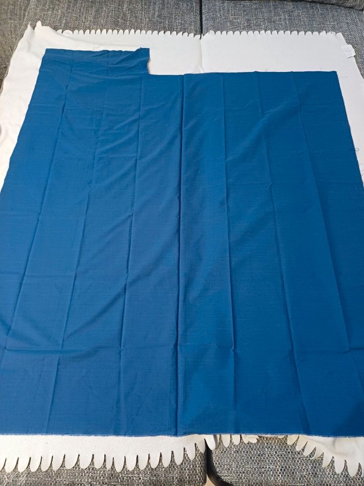 Hemdenstoff, Blusenstoff, Blau, 1,16 x 1m nicht elastisch in Neuweiler