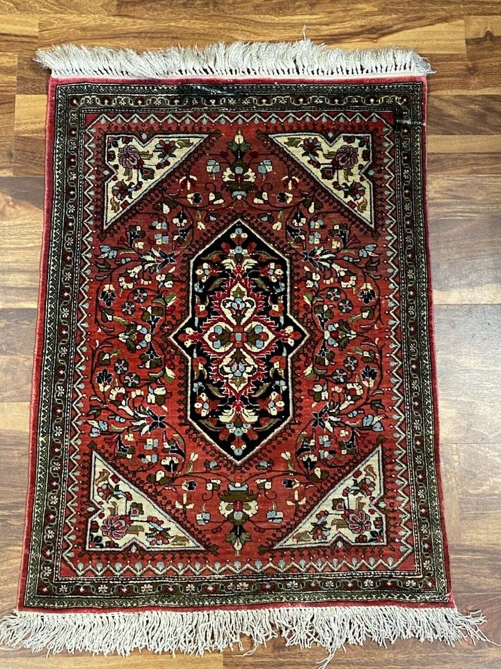 ALTER GHOM TEPPICH AUS SEIDE HANDGEKNÜPFT SEIDENTEPPICH 87x57cm - Versand kostenlos - Wir sind für Sie da lokal in 86830 Schwabmünchen oder online ARTHOME24 in Schwabmünchen