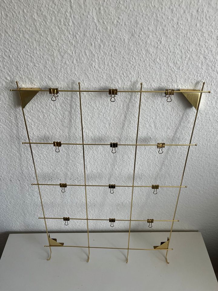 Notizgitter Notizen Pinnwand mit Clips 60x75cm Gold in Hamburg