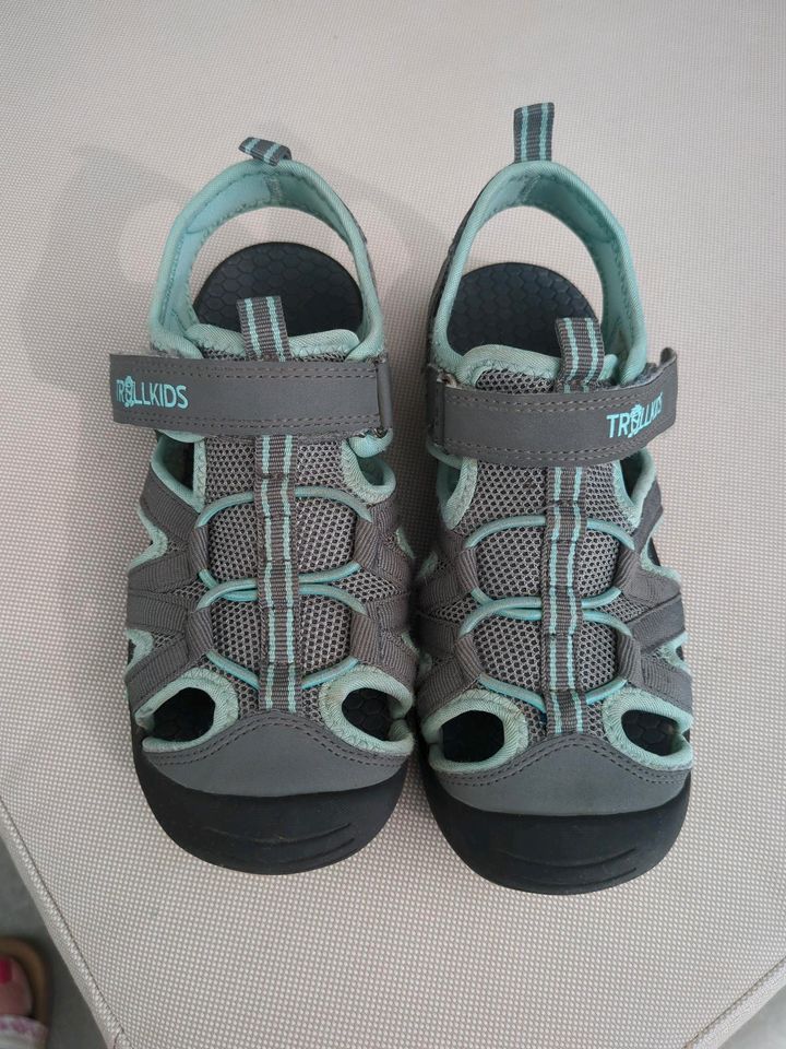 Sandalen Trollkids Gr. 33 in Braunschweig