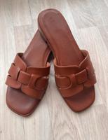 Marco Tozzi, 40 Sandalen, Schlappen, Pantoletten braun Cognac Nordrhein-Westfalen - Neuss Vorschau