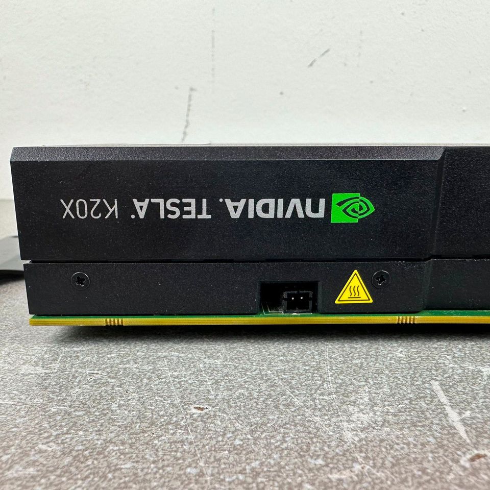 NVIDIA Tesla K20X / Graphics Card / GK110 GPU 6GB GDDR5 0GJD61 in Hamburg