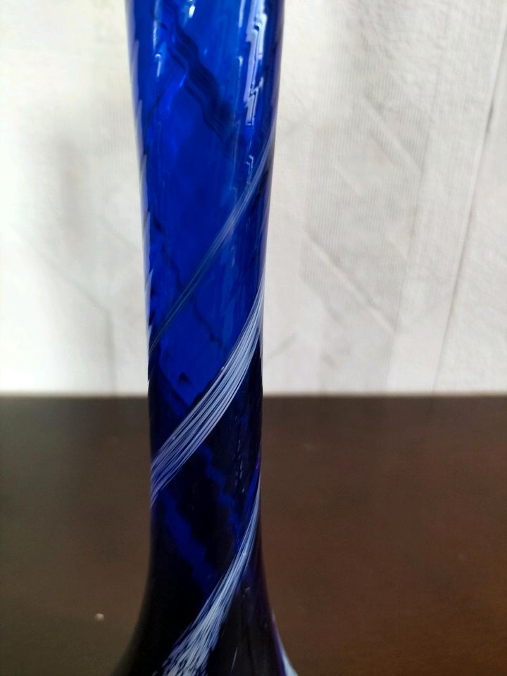 Vintage,DDR Glas Vase,Kerzenständer 70er Jahre mundgeblasen blau in Warthausen