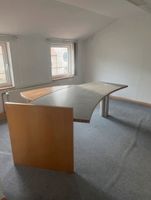 Massivholz Schreibtisch aus Eiche Geschwungen Nordrhein-Westfalen - Steinheim Vorschau
