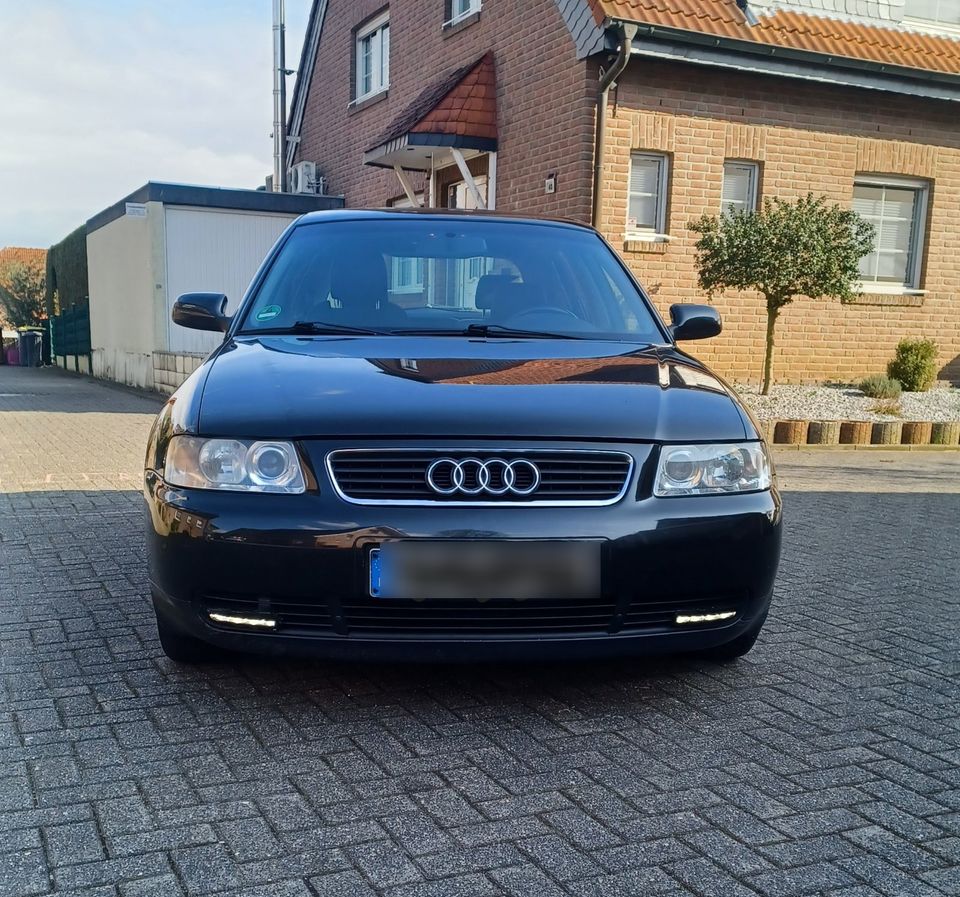 Audi A3 8L Bj.2000 , 2 Jahre Tüv in Niederkrüchten