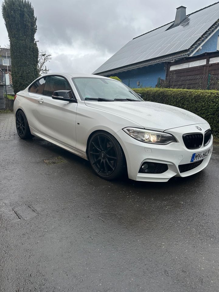 BMW 220i F22 M-Paket in Ettringen