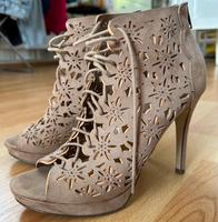 High Heels Catwalk Deichmann Schuhe Pumps 39 Sachsen - Naunhof Vorschau