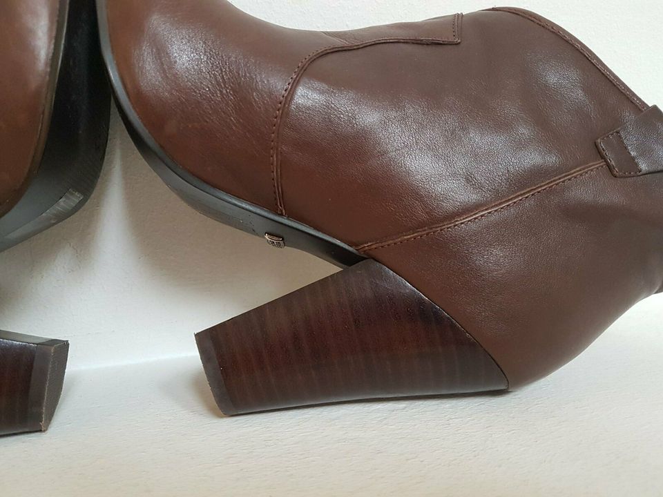 Buffalo Stiefeletten Echtleder braun Gr.39 in Haste