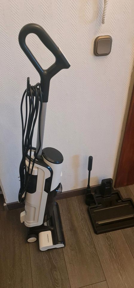 grundig 3 in 1 nass trockensauger vcw 4270 l Neu in Hannover