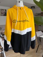 Champion Windjacke – Größe L – mit Kapuze, sehr leicht Hessen - Kassel Vorschau