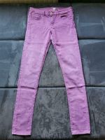 Divided Jeans Hose Damen lila H&M S/M 36/38 Nordrhein-Westfalen - Mönchengladbach Vorschau