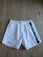 NEU!!! HUGO BOSS Badeshorts Weiß Gr.L Hessen - Geisenheim Vorschau