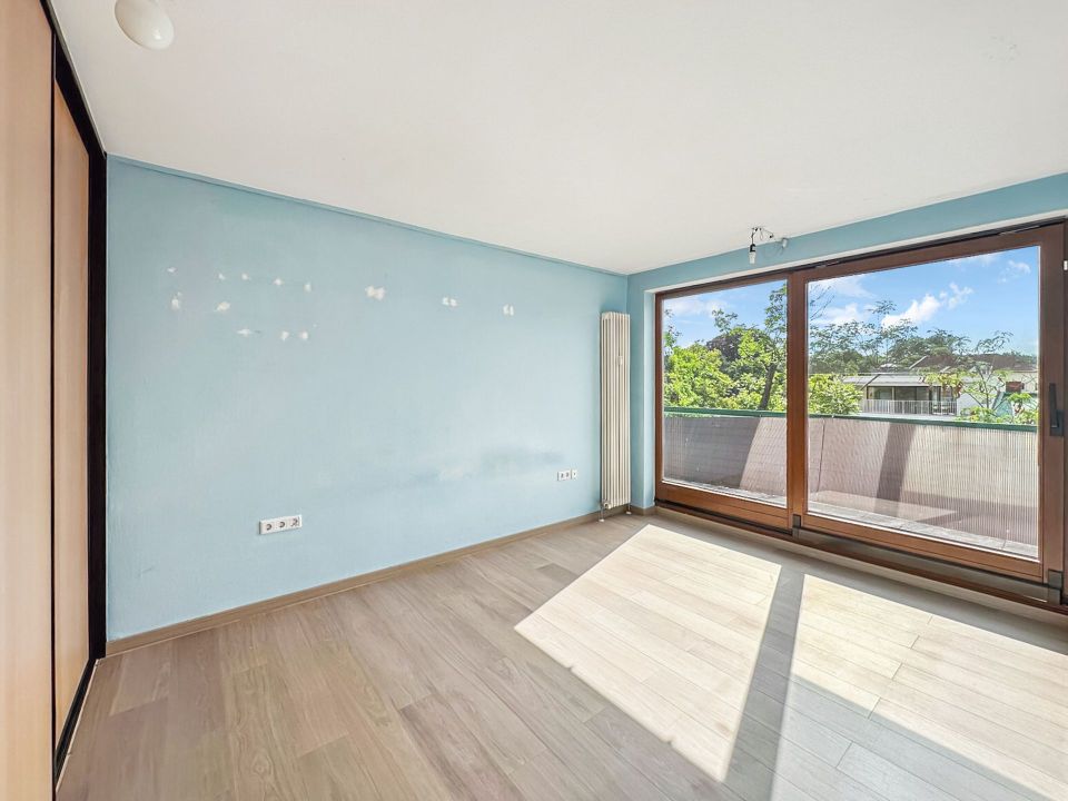 3-Zimmer- Dachgeschoss- Maisonette mit 2 umlaufenden Terrassen und 2 Stellplätzen in Berlin Pankow in Berlin