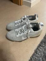 Sportshuhe, Sandalen Stuttgart - Stuttgart-Ost Vorschau