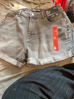 Neue graue Damen-Jeansshorts (Größe 44) – Primark, mit Etiket Nordrhein-Westfalen - Niederkassel Vorschau