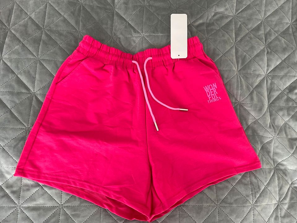 Kurze Hose Neu ! Pink Sommer M/L in Bad Schönborn