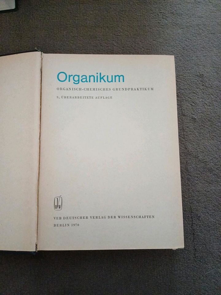 Fachbuch Organikum in Hainburg