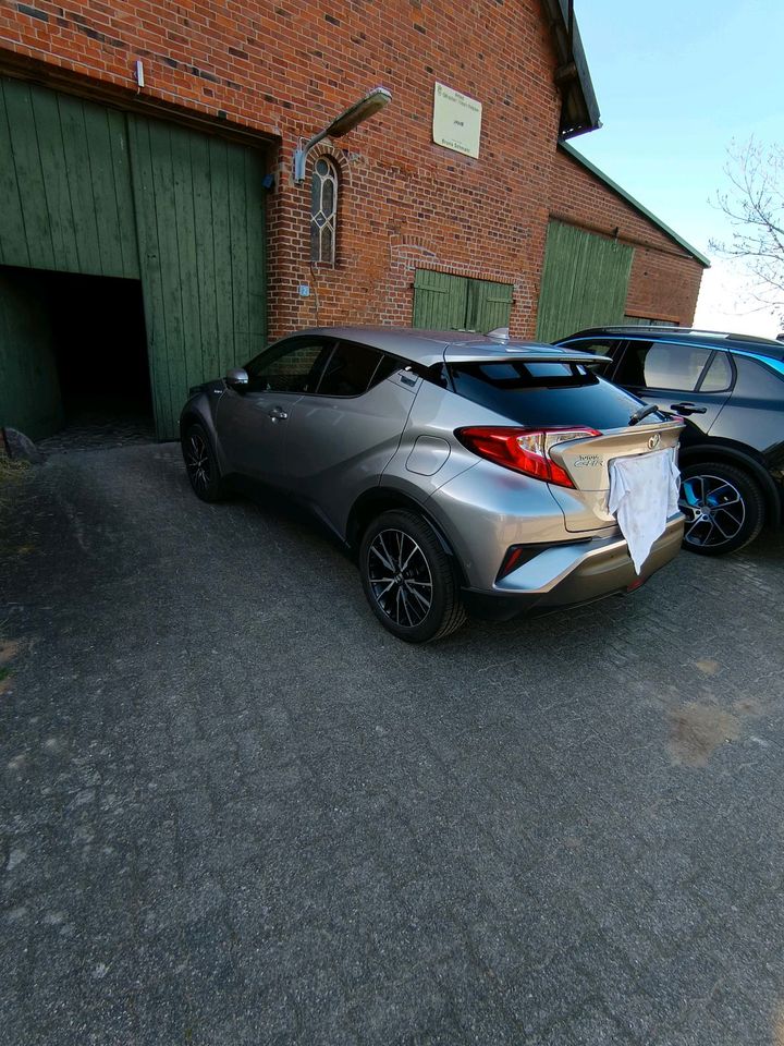 Toyota C-HR in Bad Oldesloe