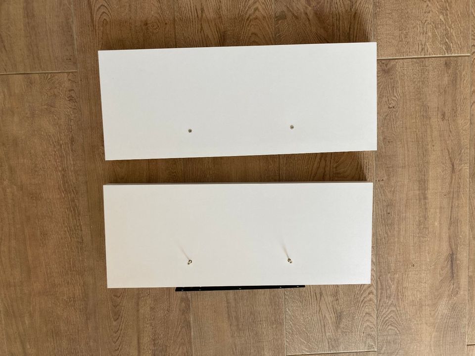 2 x Regale ähnlich Ikea PERSBY in Weinsberg