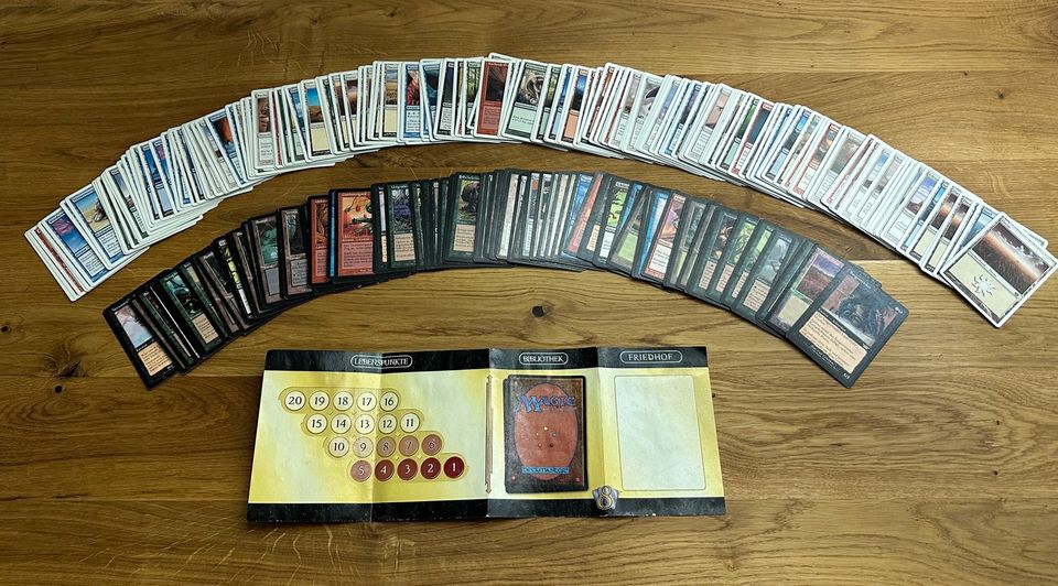 MAGIC The Gathering Spiel-/Sammelkarten (247 Stück) in Teublitz