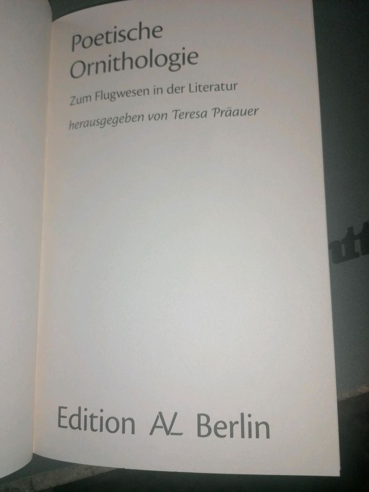 Poetische Ornithologie Flugwesen Literatur Teresa Präauer Edition in Berlin