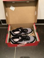 Nike Sneaker grau Gr.35,5 Hessen - Rodgau Vorschau