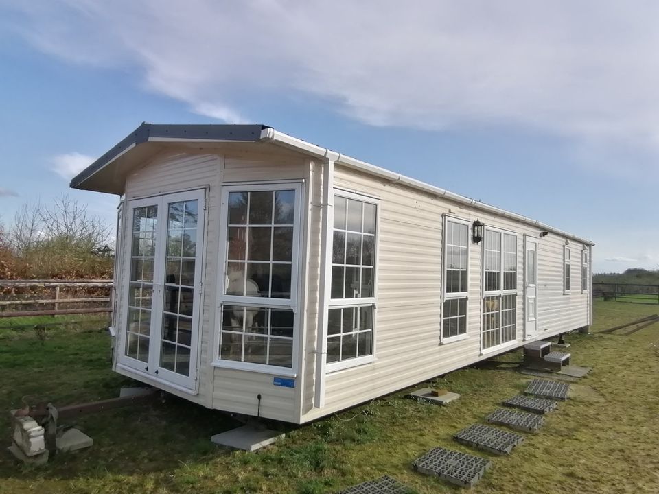 Mobilheim Tinyhouse winterfest Zentralheizung Brentmere Plaza in Freiburg (Elbe)