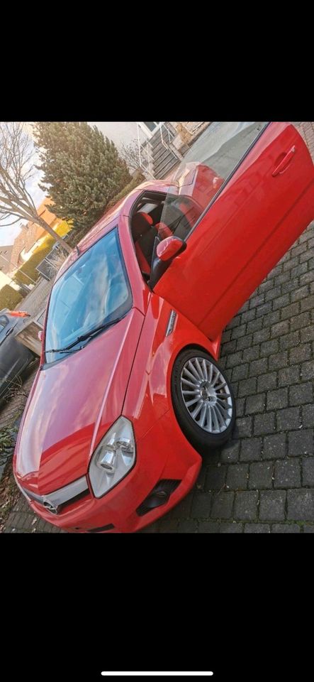 Opel Tigra Cabrio in Brücken (bei Birkenfeld)