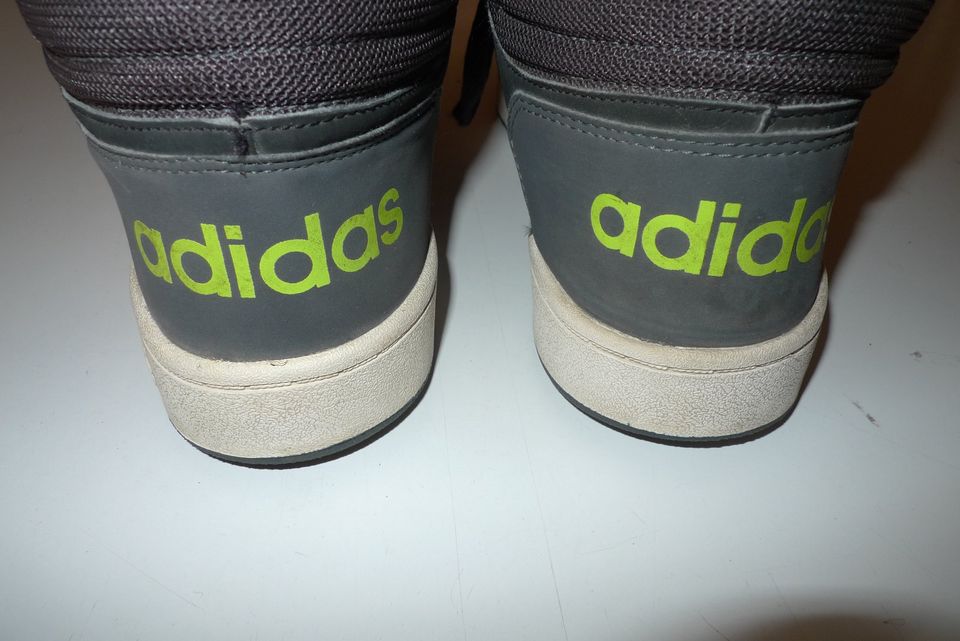 adidas - Sneaker, Skater, Gr. 44 in Berlin