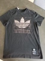 T-Shirt Adidas schwarz Gr. 164 Sachsen - Hartmannsdorf Vorschau