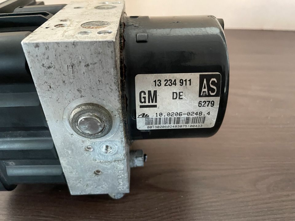 Opel Zafira B ABS Block Hydraulikblock Steuergerät 13234911 in Dorsten