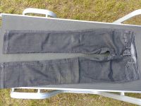 Sisley schwarze Jeans Gr. 36 (Taglia 42) (H) Sachsen-Anhalt - Halle Vorschau