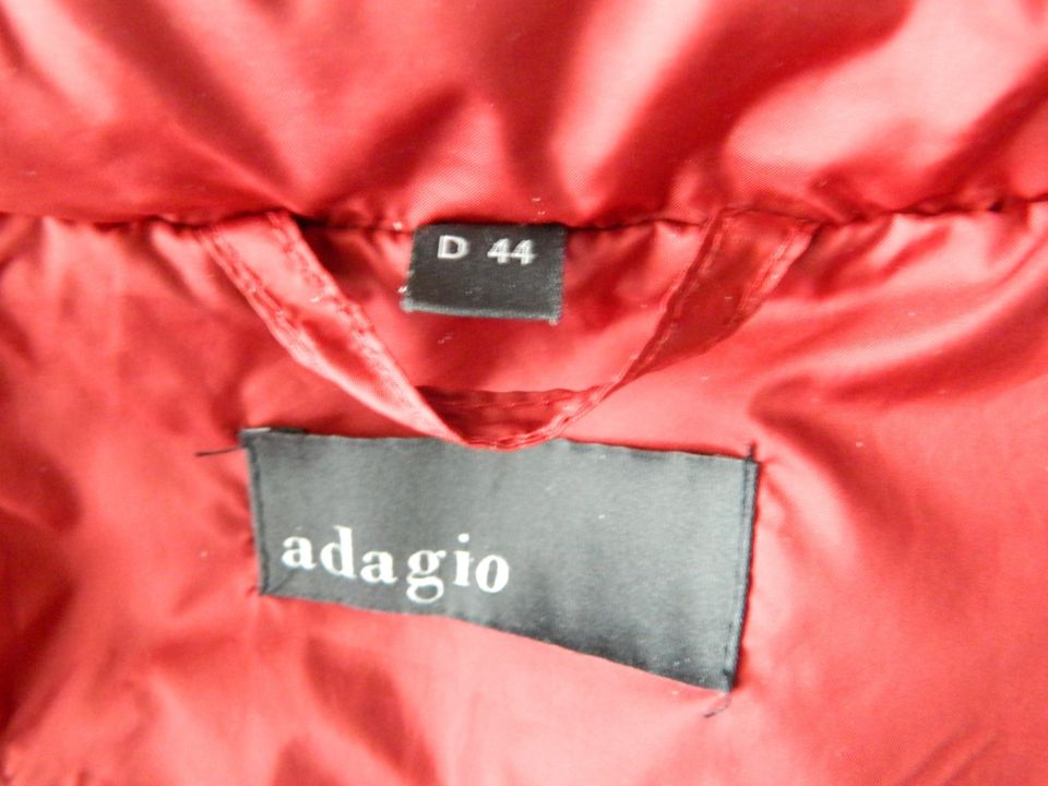 Damenjacke /  Jacke / leichte Steppjacke Gr. 44 Firma Adagio in Dinslaken