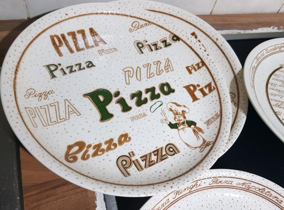 Pizza Teller ça 29 cm aus Porzellan in Gießen