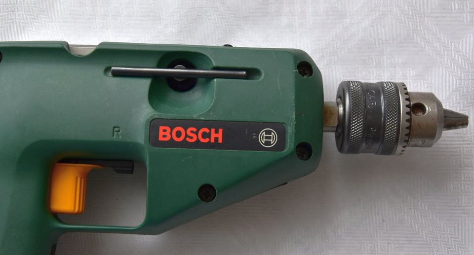 BOSCH PBM 7,2VE Akku Bohrmaschine / Schrauber mit Ladegerät in Schwaan