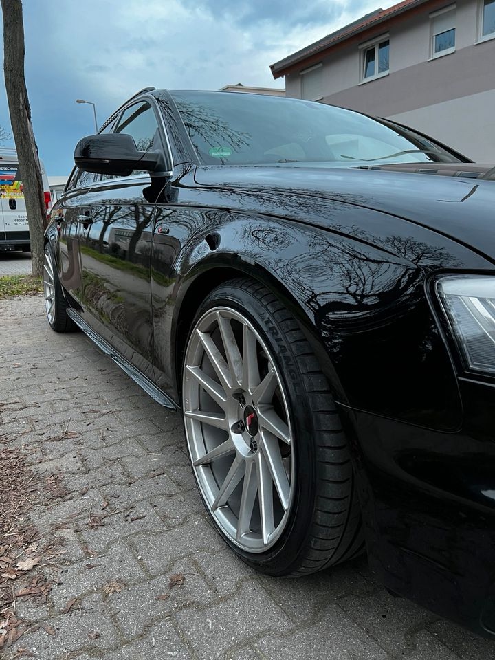 Audi A4 b8 Facelift 2014/15 3 s-line in Mannheim