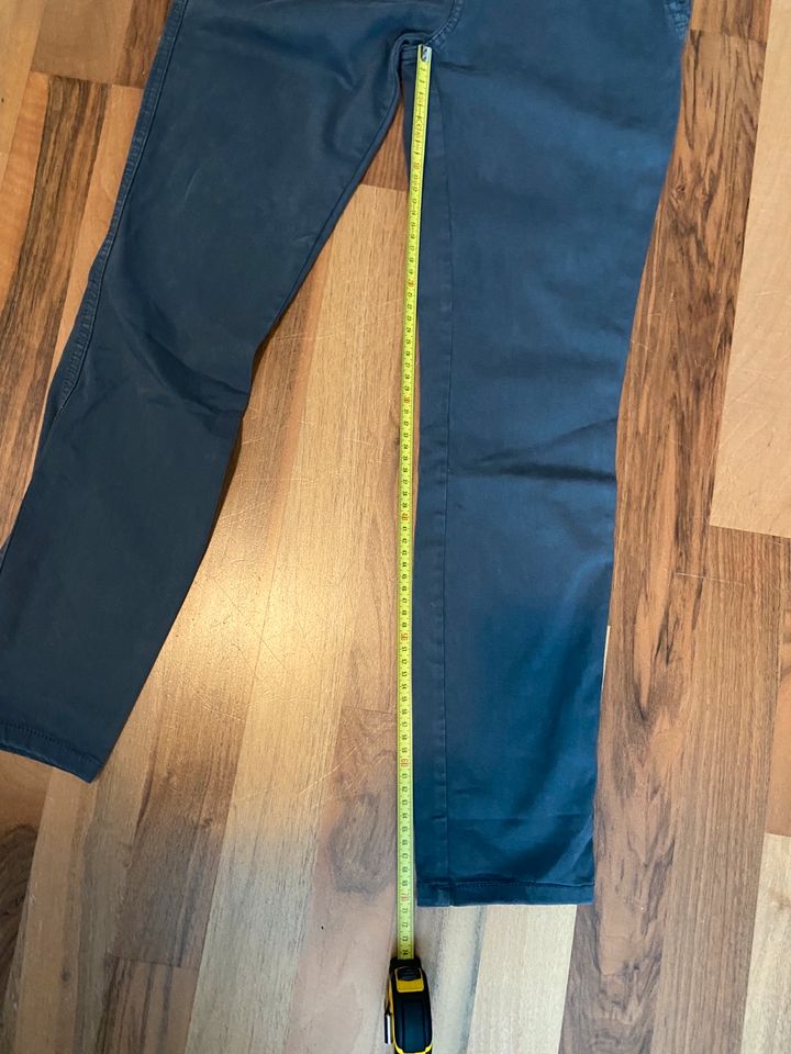 Closed, graue Hose, Jeggings, Stiefelhose, Gr. 29, M in Frankfurt am Main