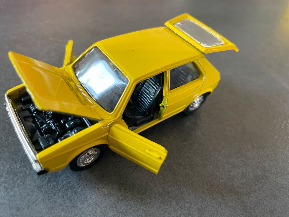 Modellauto SCHUCO - 301621 - VW GOLF I - Gelb - 1:43 - neuwertig in Garbsen