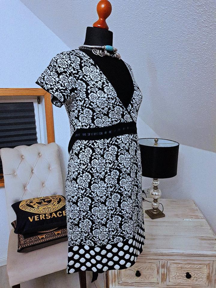 TWINSET Damen Strickkleid schwarz weiß Mischwolle Gr.S-M in Twistringen