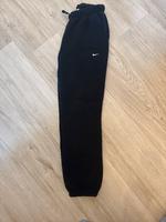 Nike jogginghose Plüsch Teddy schwarz Gr M Baden-Württemberg - Erligheim Vorschau
